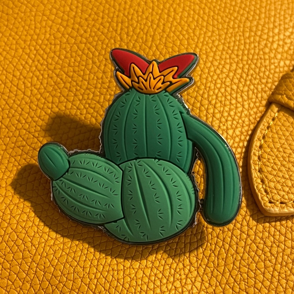 Goofy Cactus Disney pin Collection